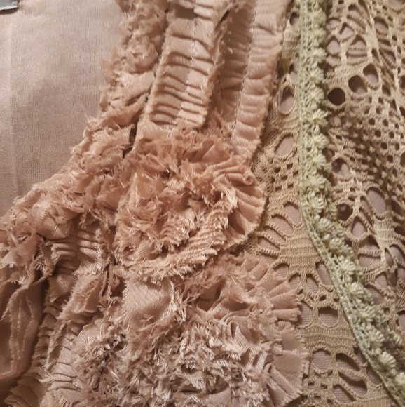 Pretty angel linen layered lace tunic top sz small *D4 - Picture 4 of 11